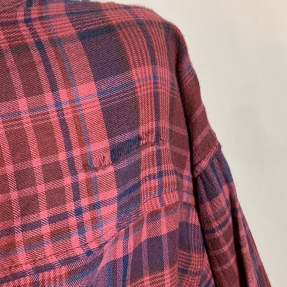 American Eagle Red/Burgundy Plaid Distressed Button Down Cropped Shirt NWT - Picture 7 of 10